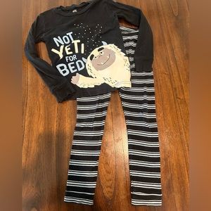 Yeti 5T Toddler Pajama Set